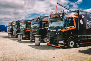 Camión Scania equipado con sistema GPS ZonnaGPS para descarga remota de tacógrafo digital